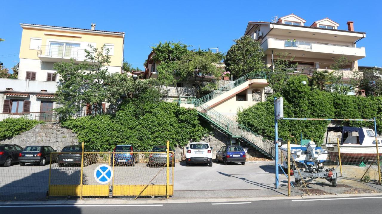 Apartments Komel II Opatija Exteriör bild