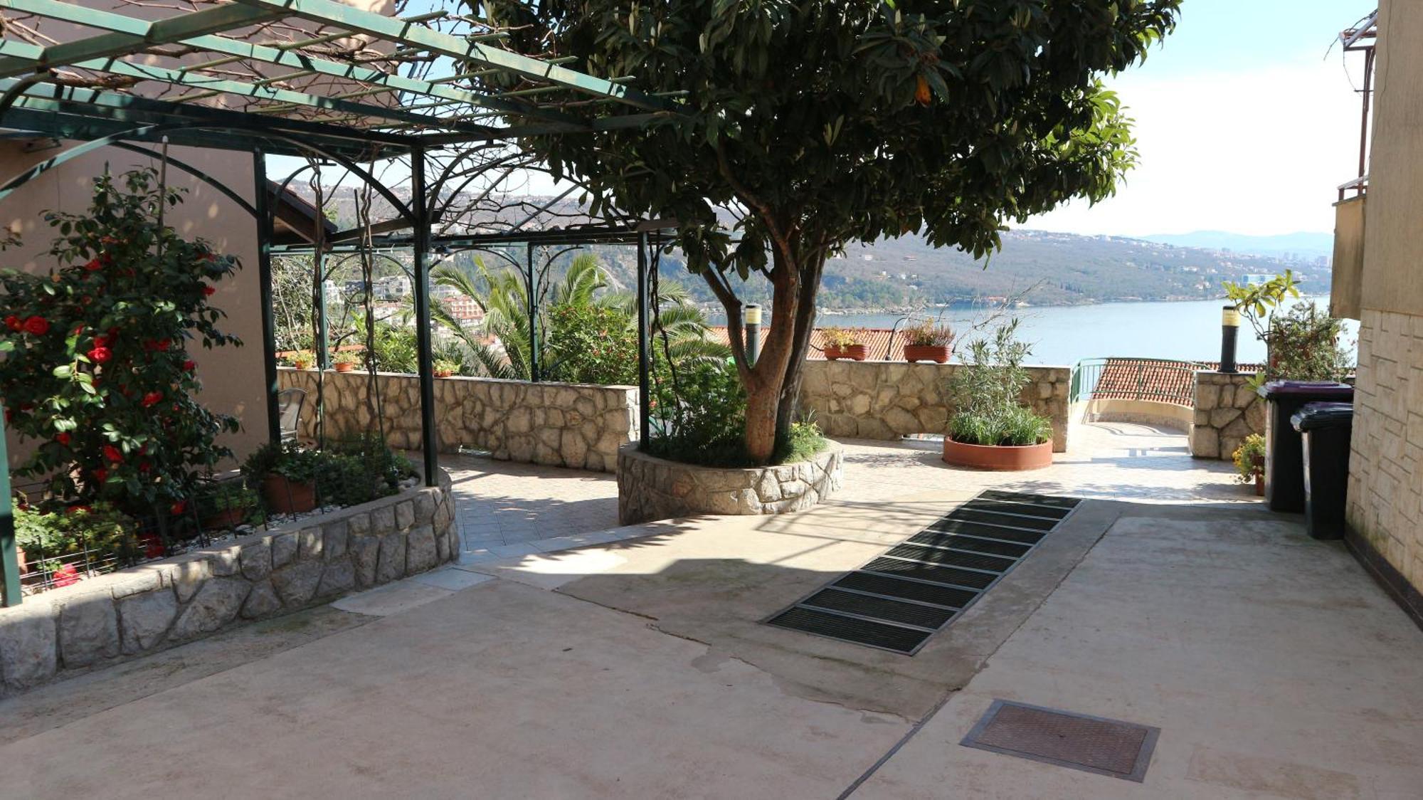 Apartments Komel II Opatija Exteriör bild